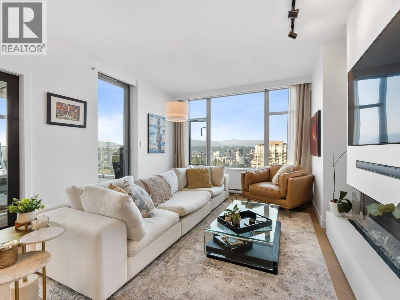 2301 280 ROSS DRIVE