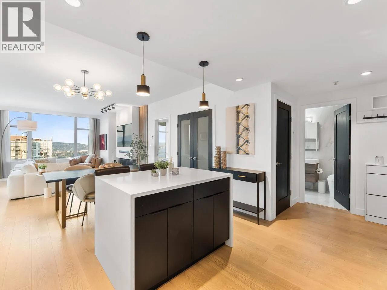 2301 280 ROSS DRIVE