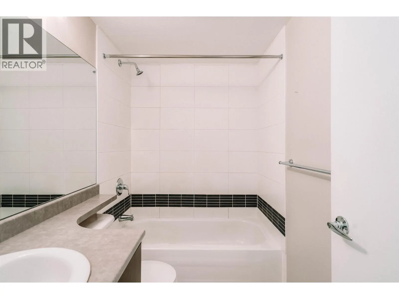 906 1178 HEFFLEY CRESCENT