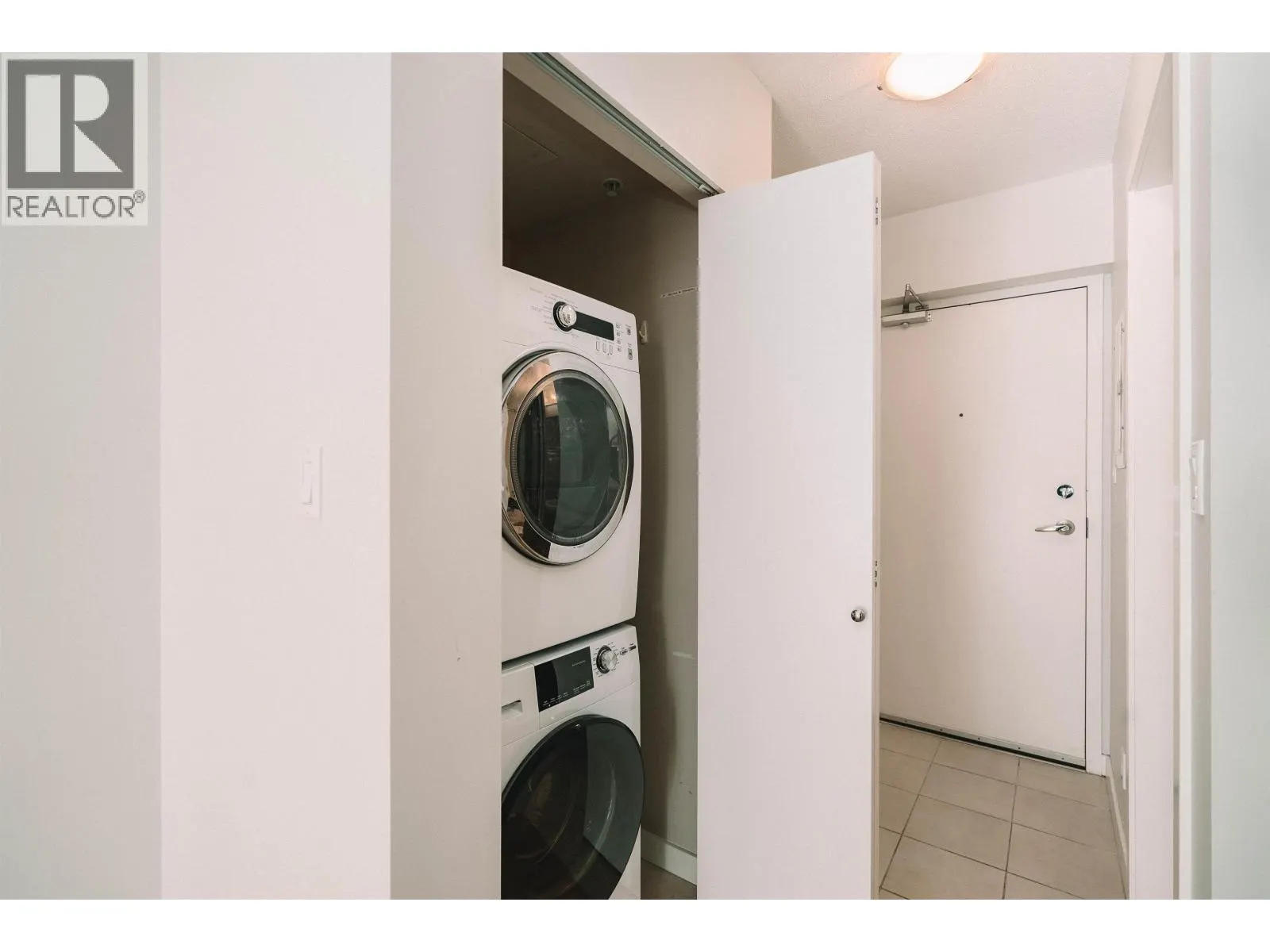 906 1178 HEFFLEY CRESCENT