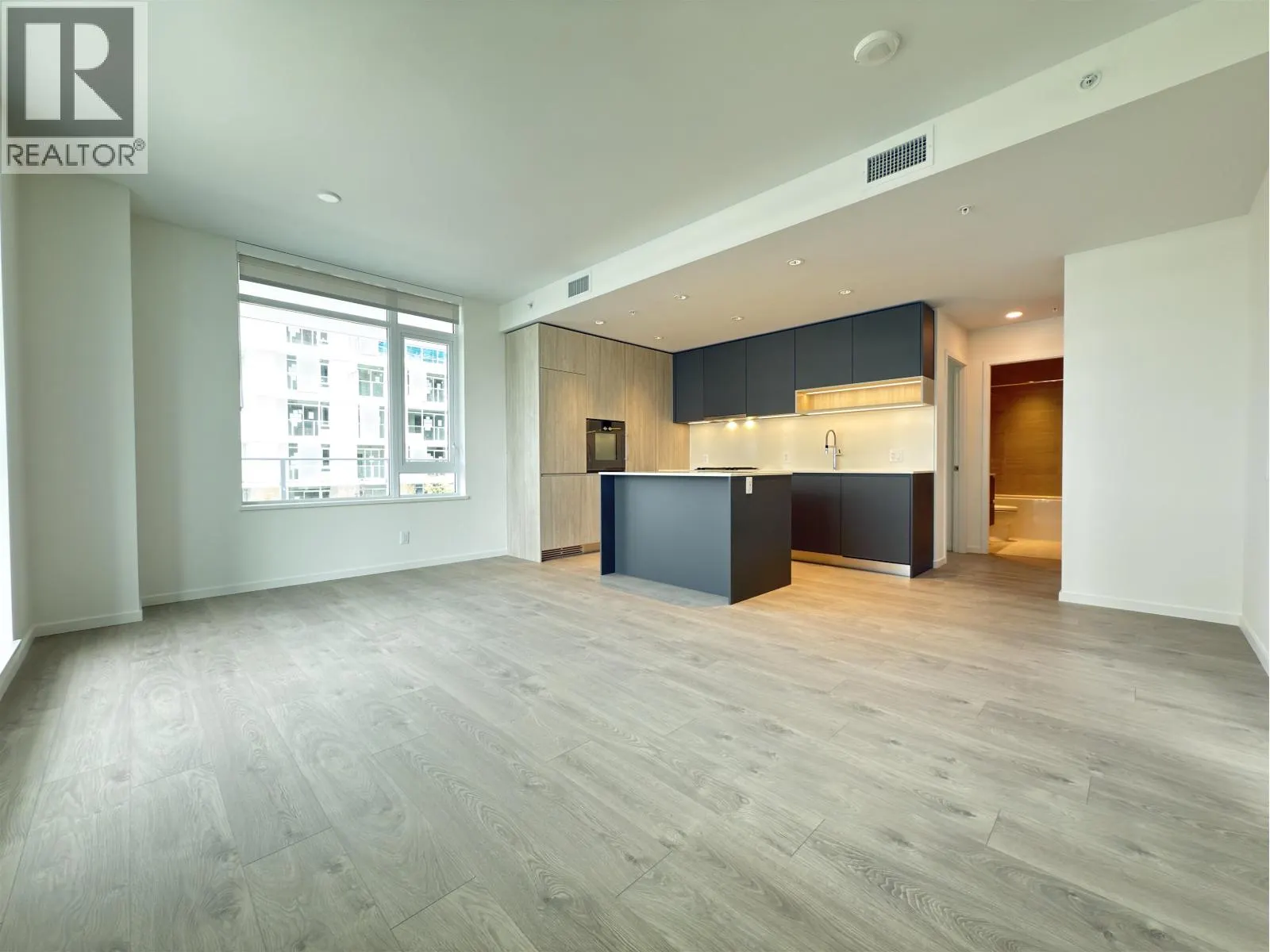 576 6600 MINORU BOULEVARD
