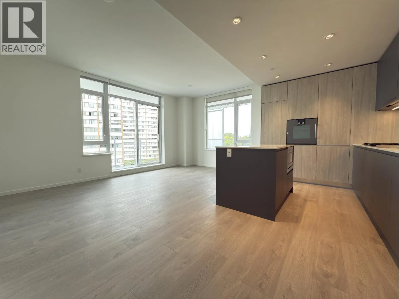 576 6600 MINORU BOULEVARD