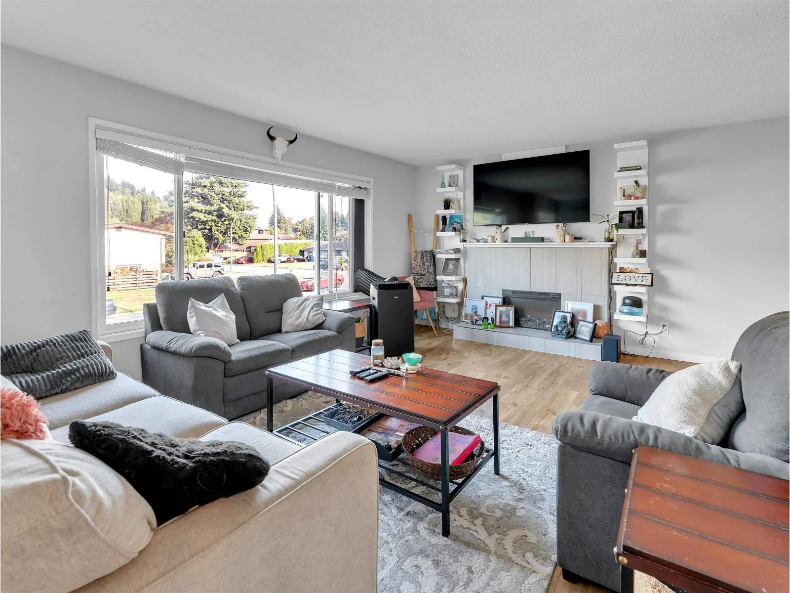 2651 MACBETH CRESCENT