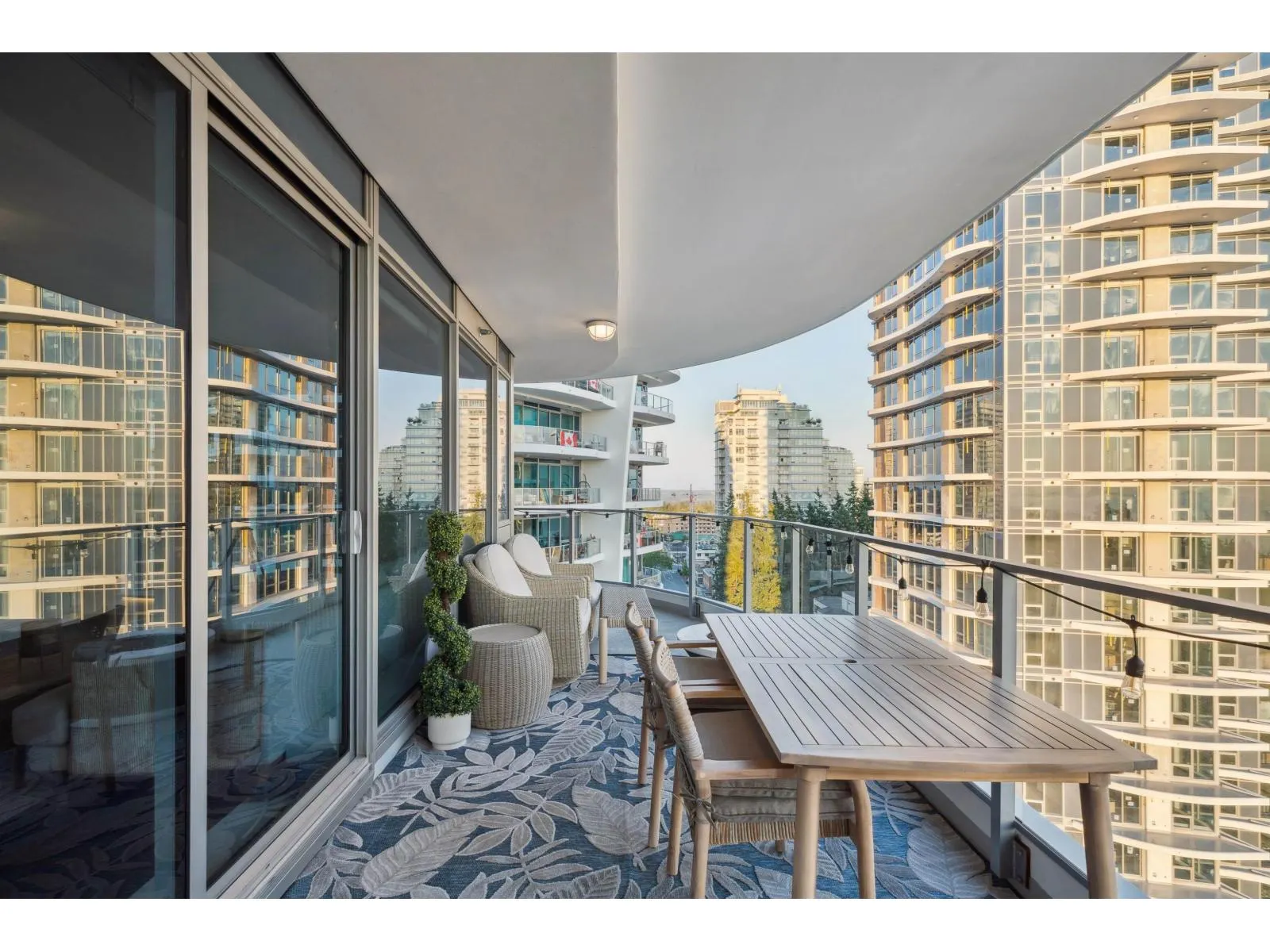 1406 1500 MARTIN STREET