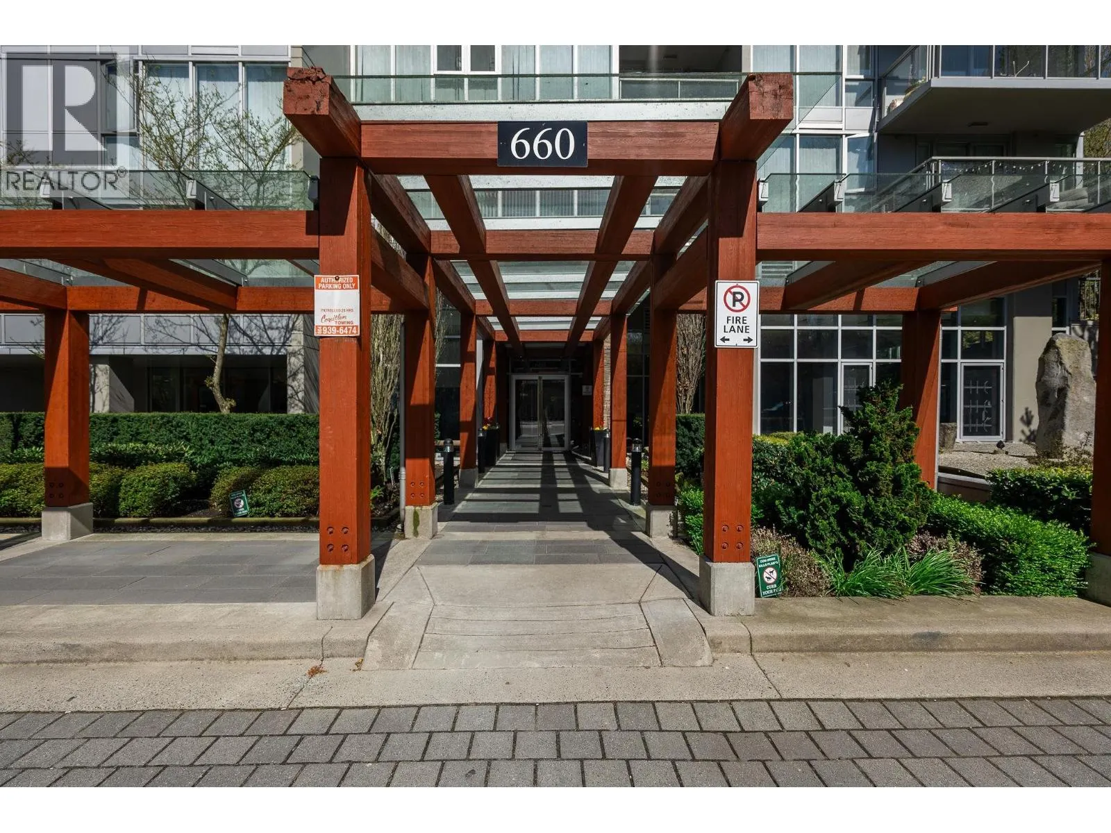 1009 660 NOOTKA WAY