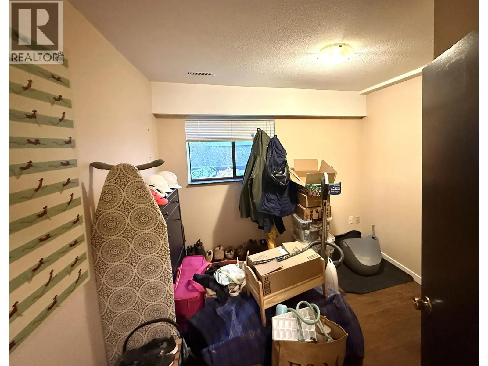 33XX QUEENS AVENUE
