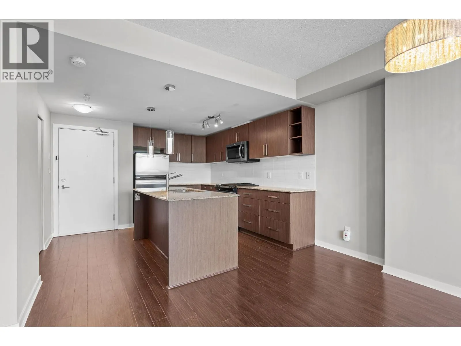 3606 9888 CAMERON STREET