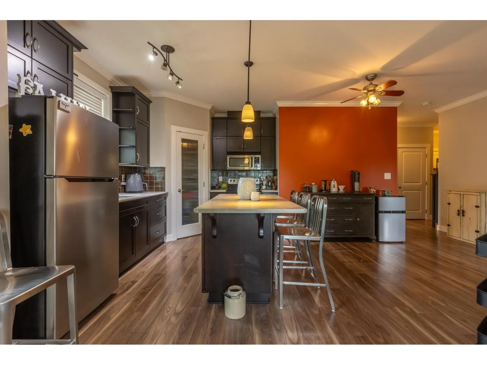 410 2038 SANDALWOOD CRESCENT