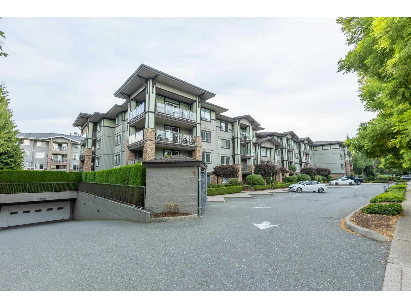 410 2038 SANDALWOOD CRESCENT