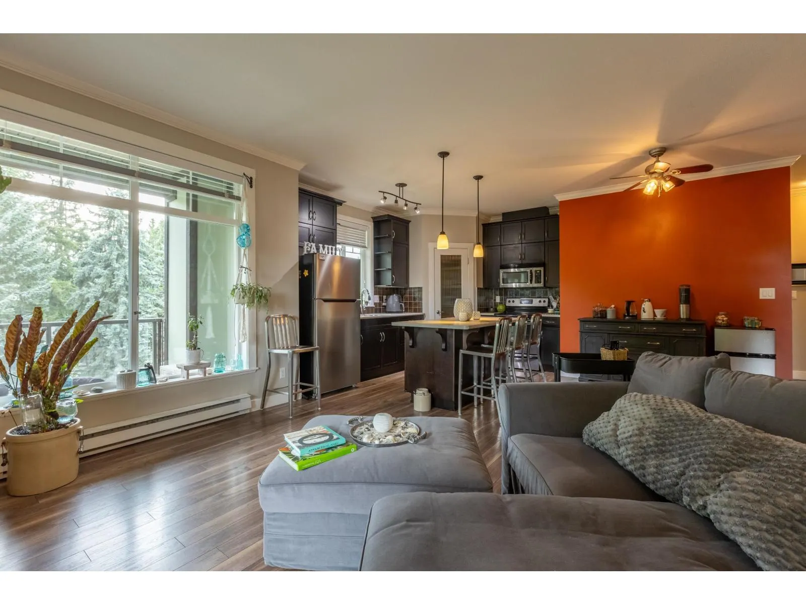 410 2038 SANDALWOOD CRESCENT