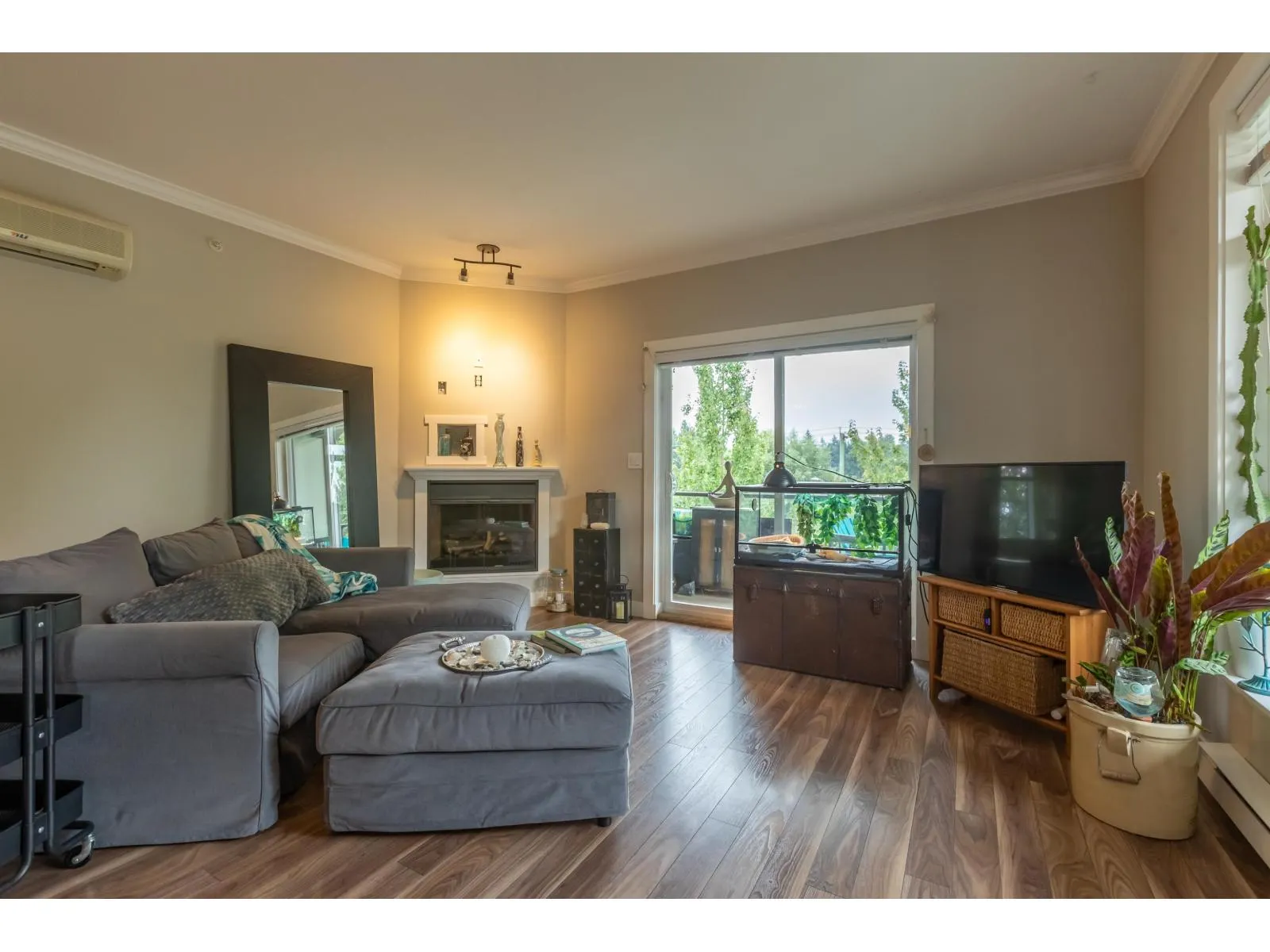 410 2038 SANDALWOOD CRESCENT