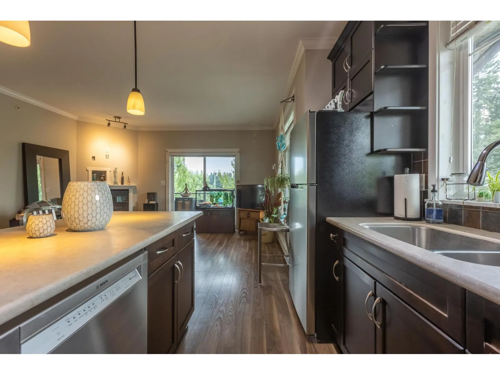 410 2038 SANDALWOOD CRESCENT