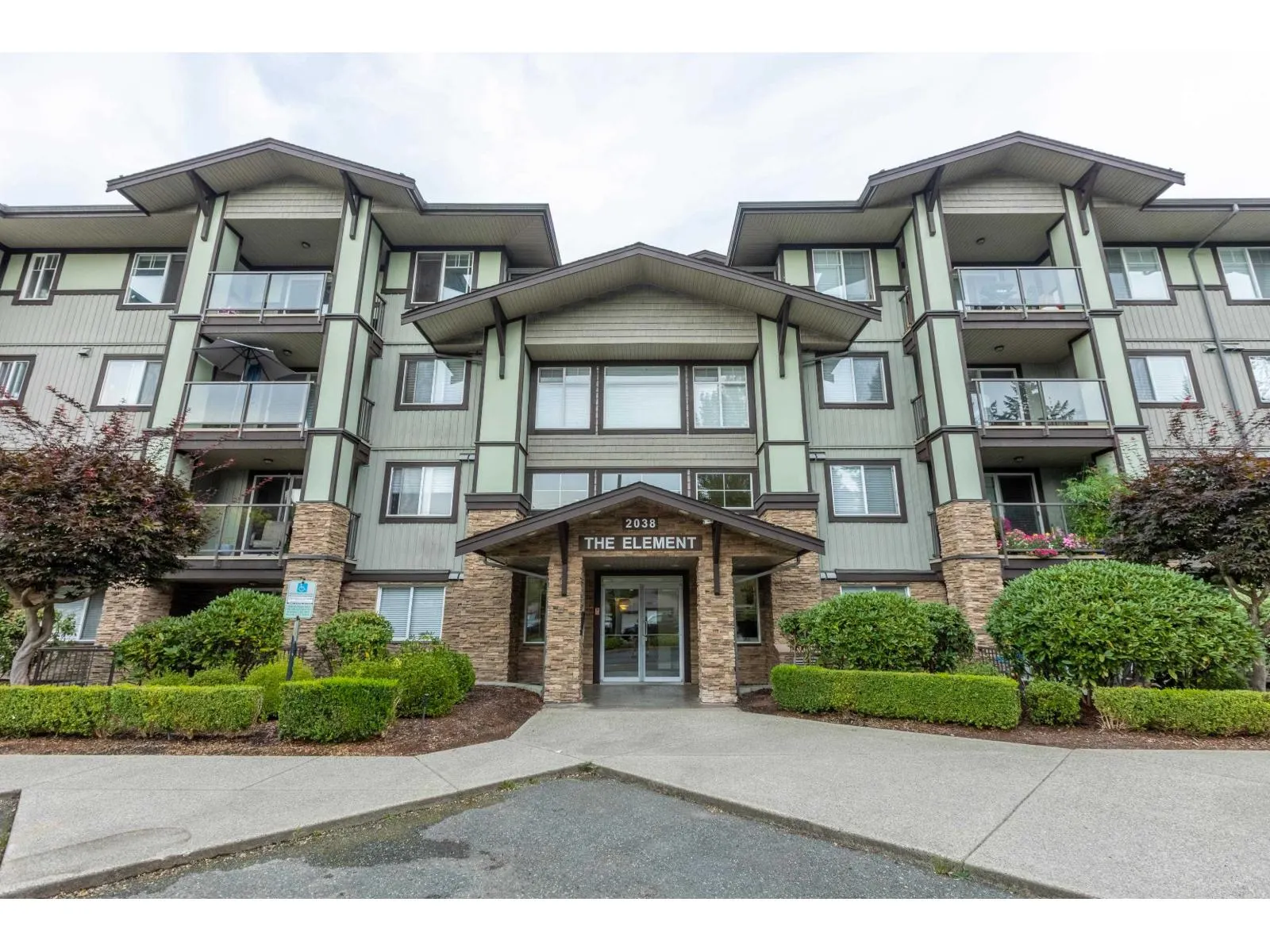 410 2038 SANDALWOOD CRESCENT