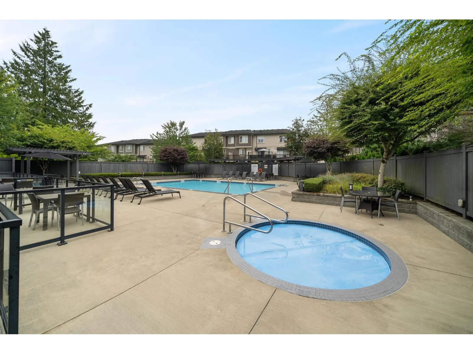 73 7848 209TH STREET