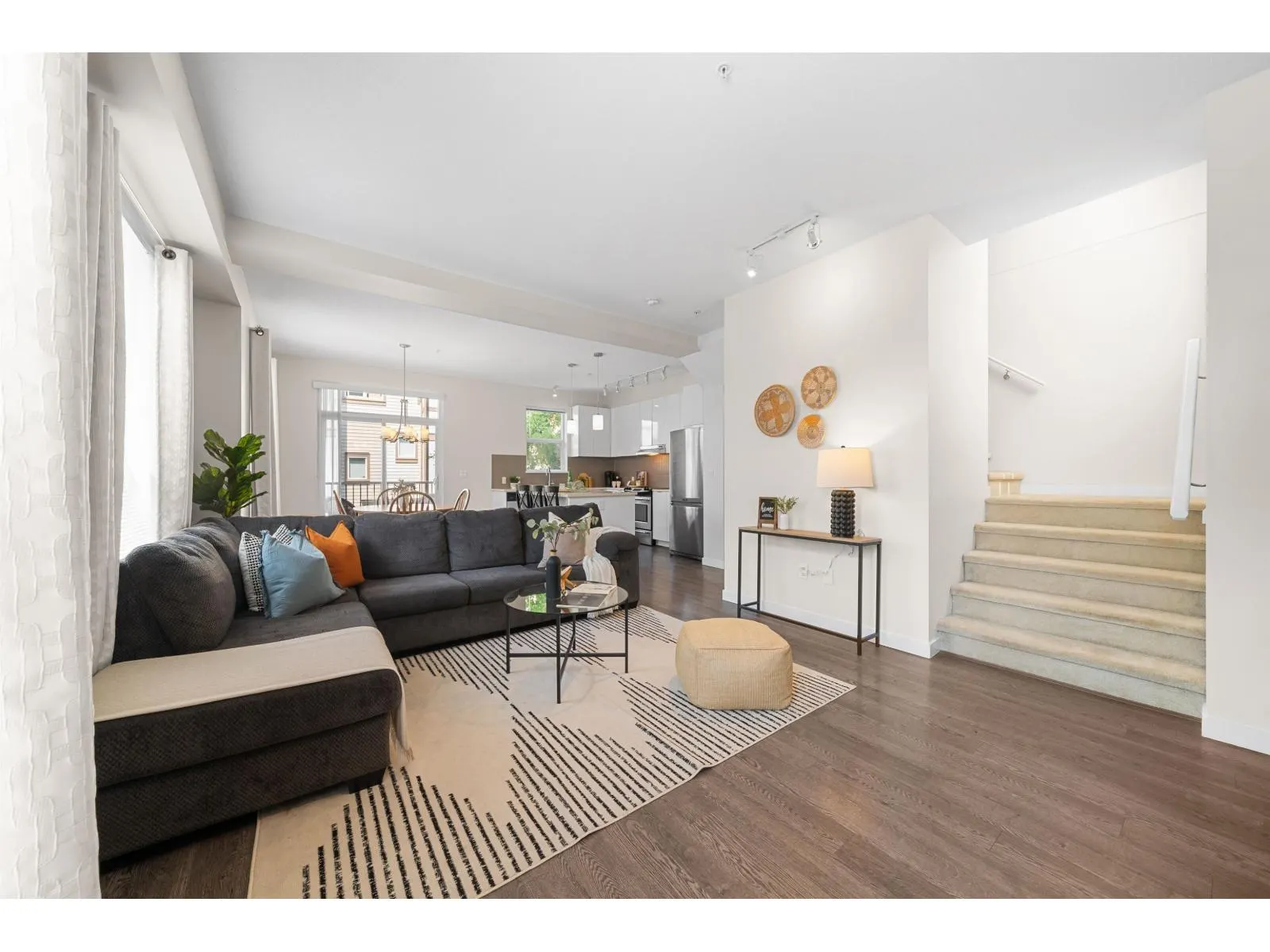 73 7848 209TH STREET