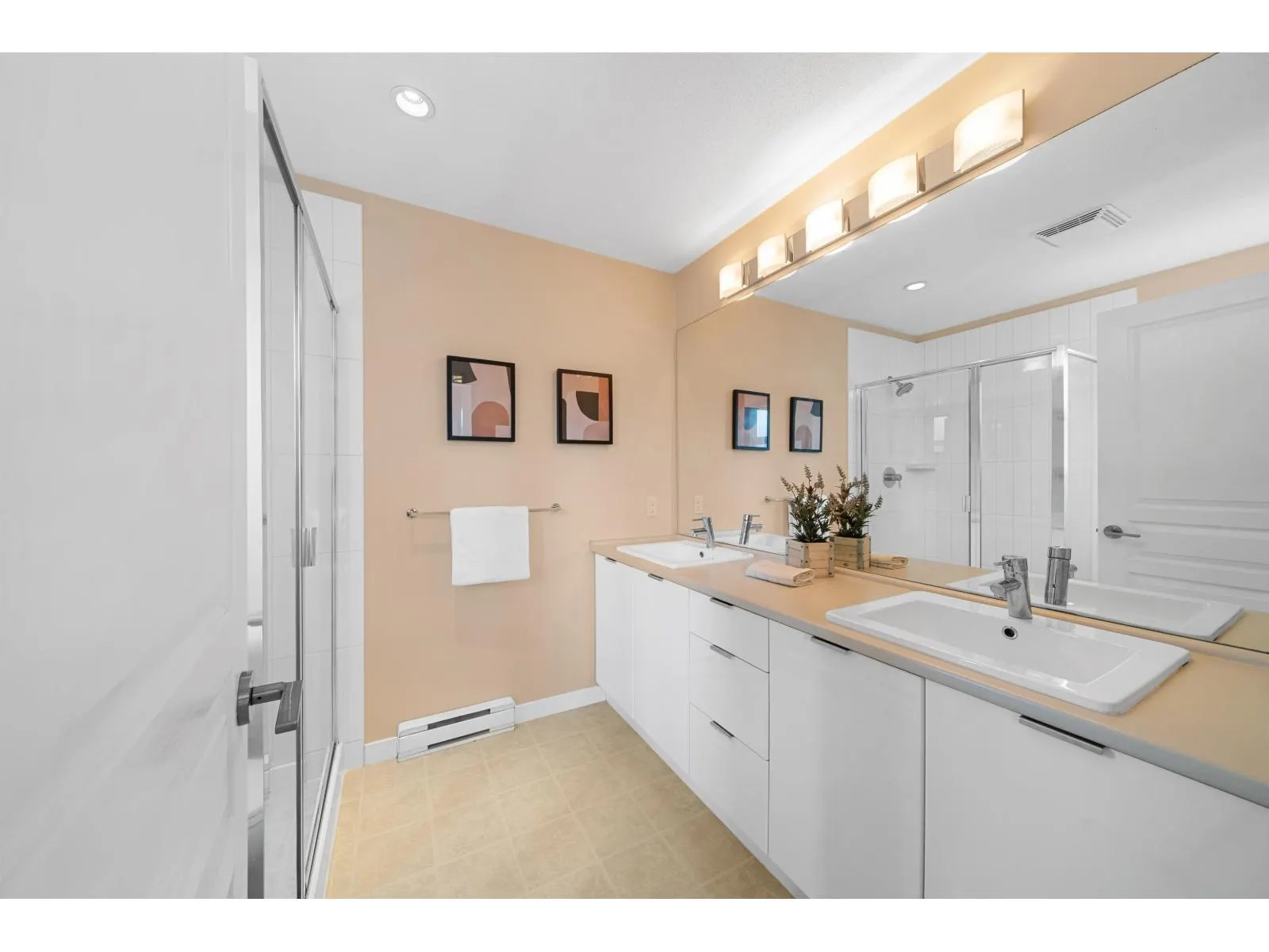 73 7848 209TH STREET