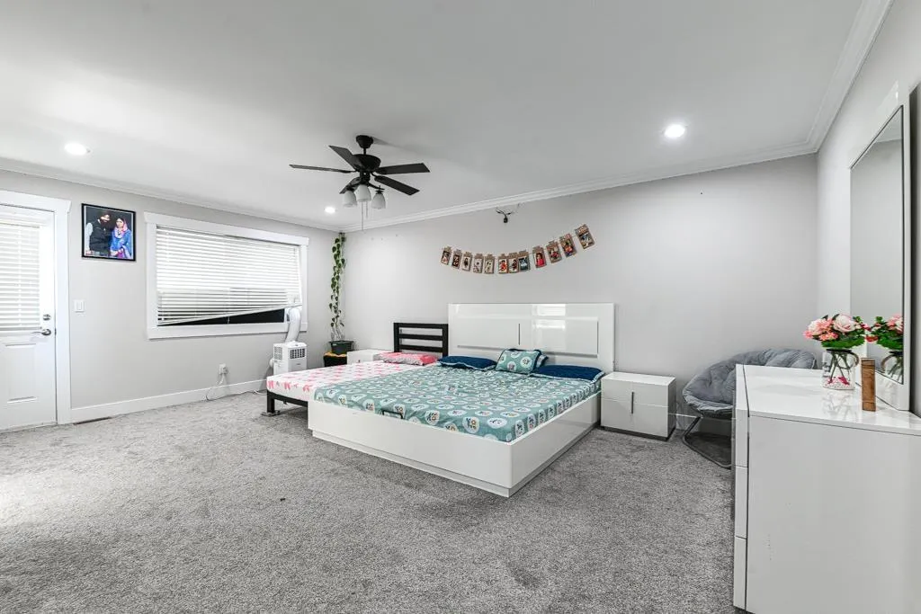 27784 PORTER DRIVE