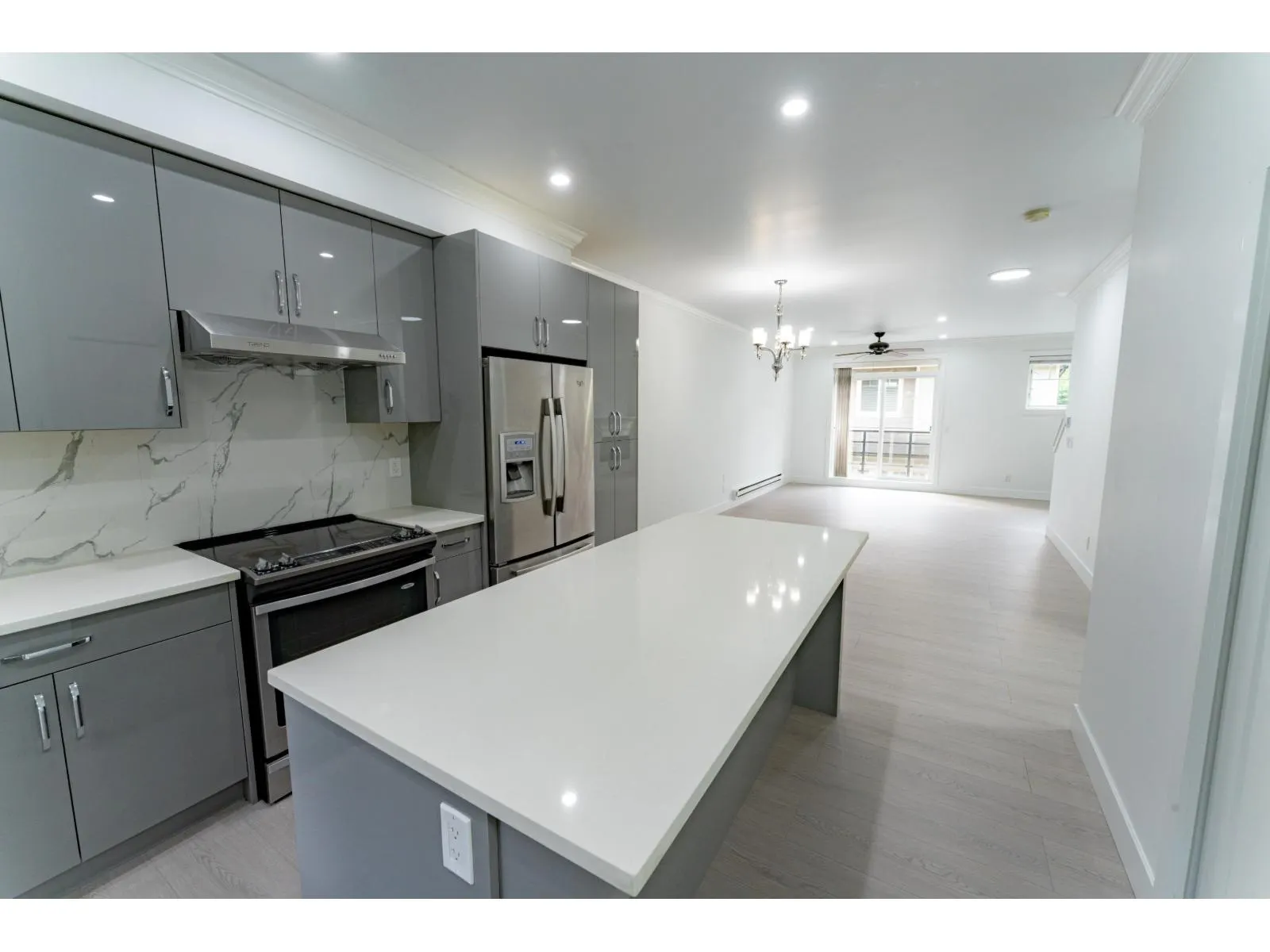 13 14285 64 AVENUE