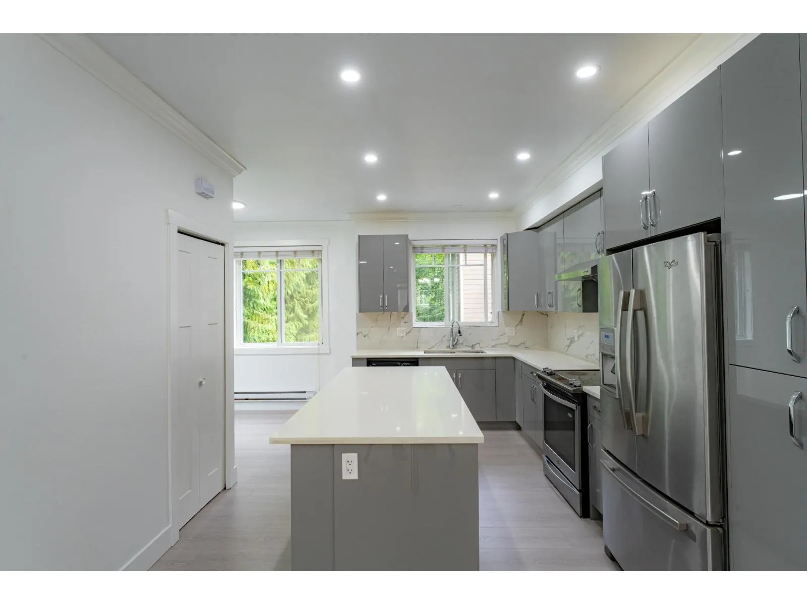 13 14285 64 AVENUE