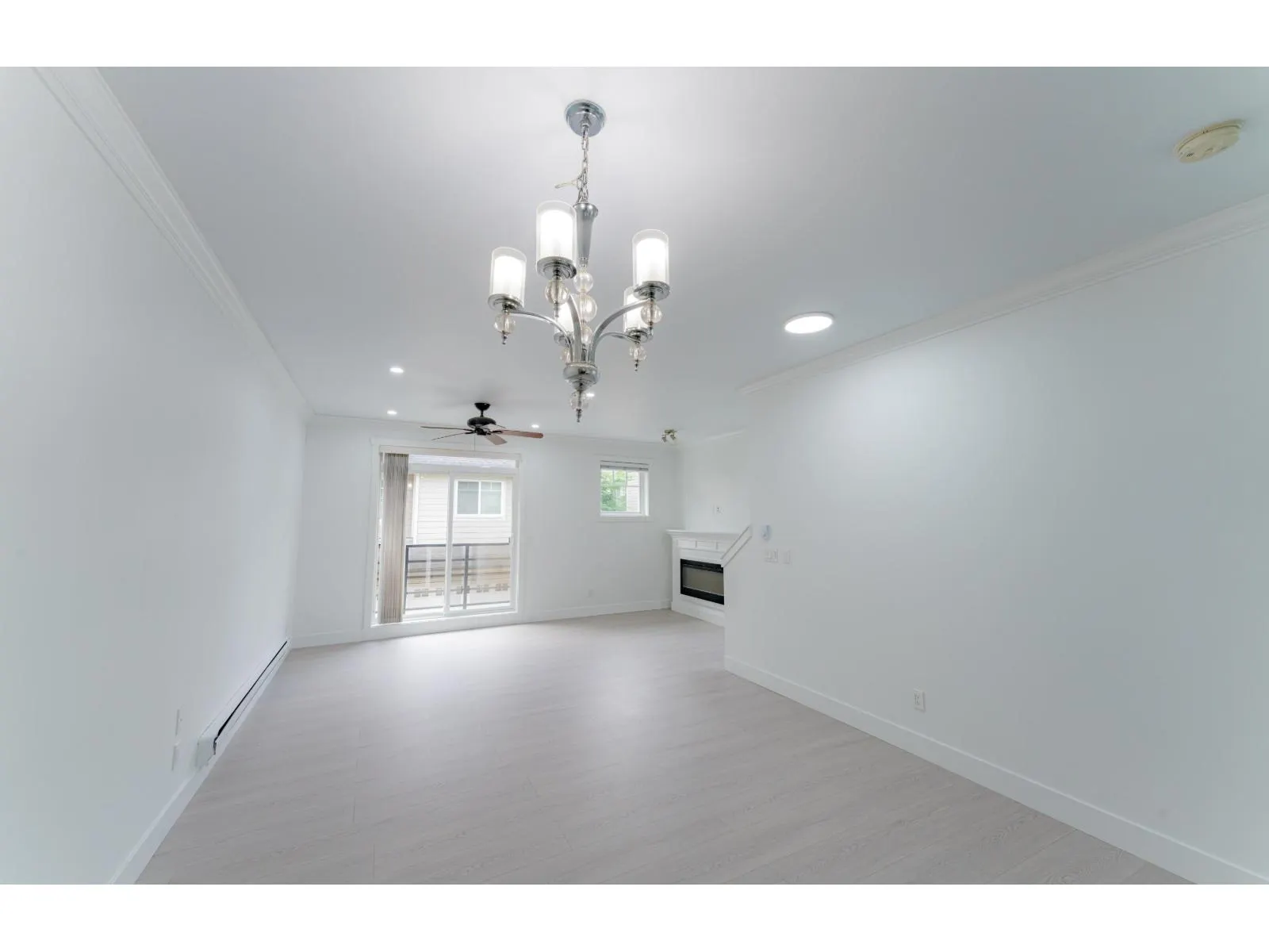 13 14285 64 AVENUE
