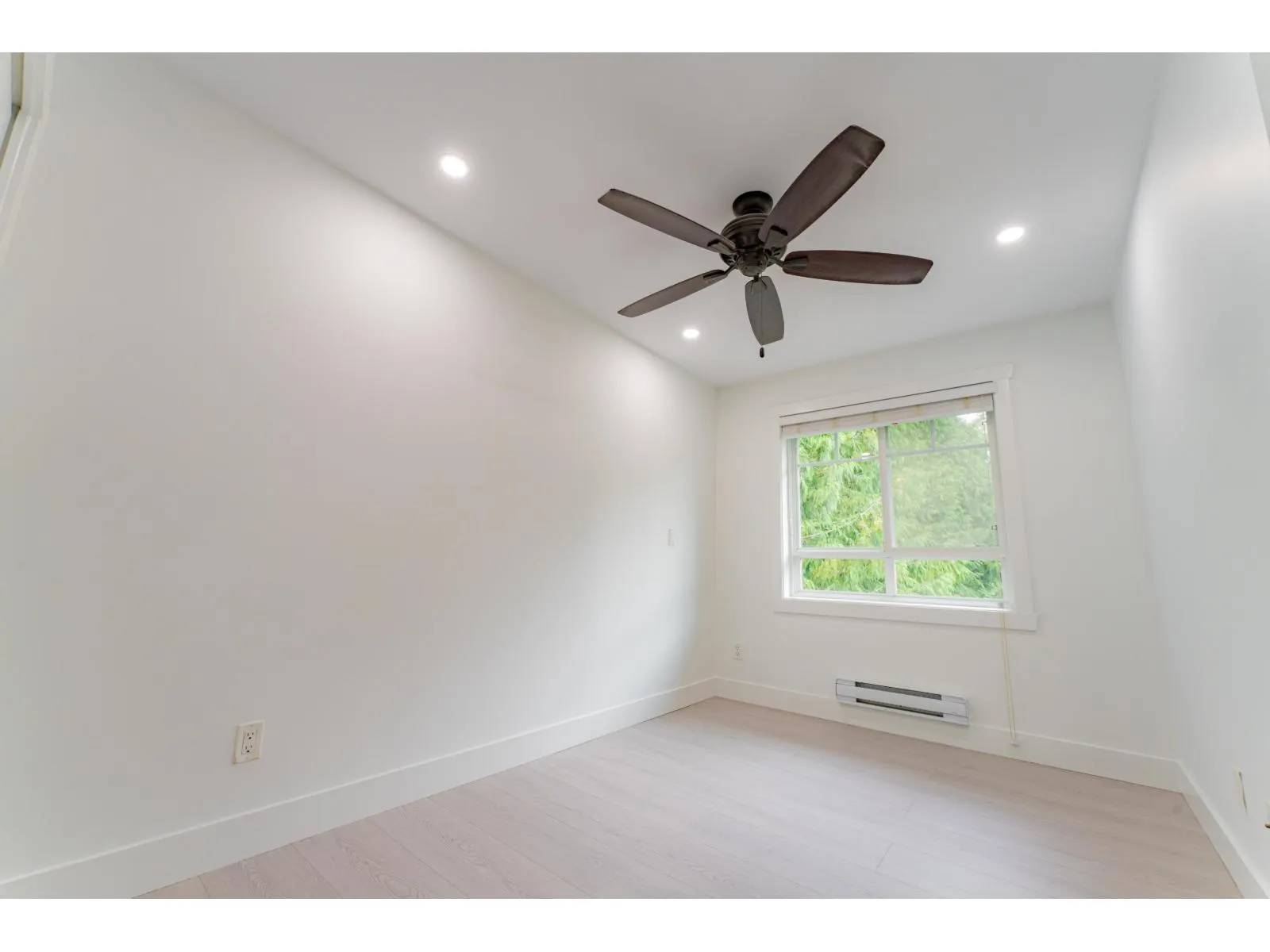 13 14285 64 AVENUE
