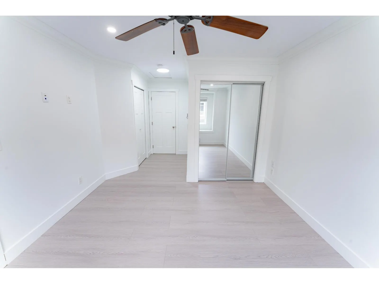 13 14285 64 AVENUE