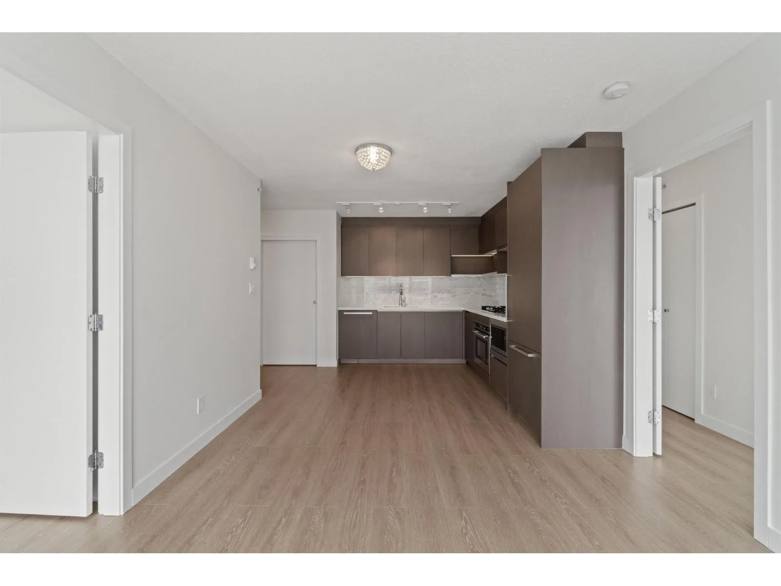 4101 13696 100 AVENUE