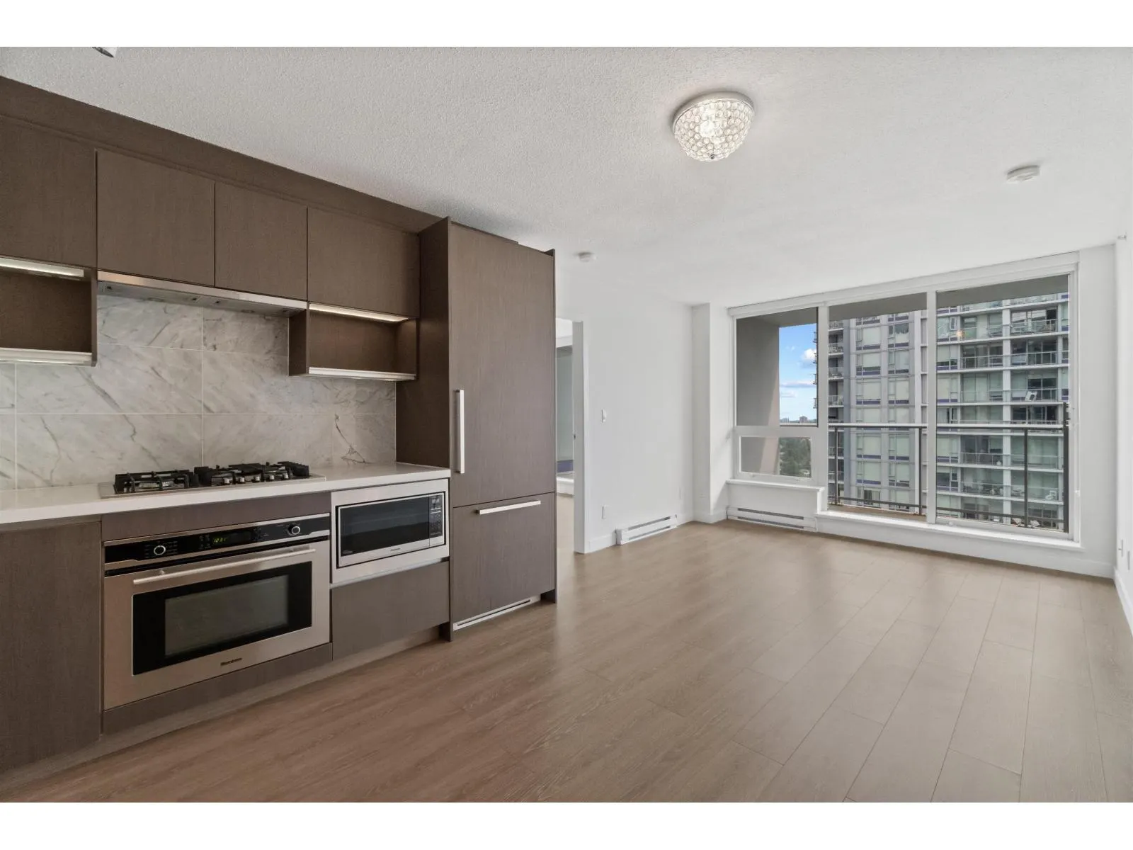 4101 13696 100 AVENUE