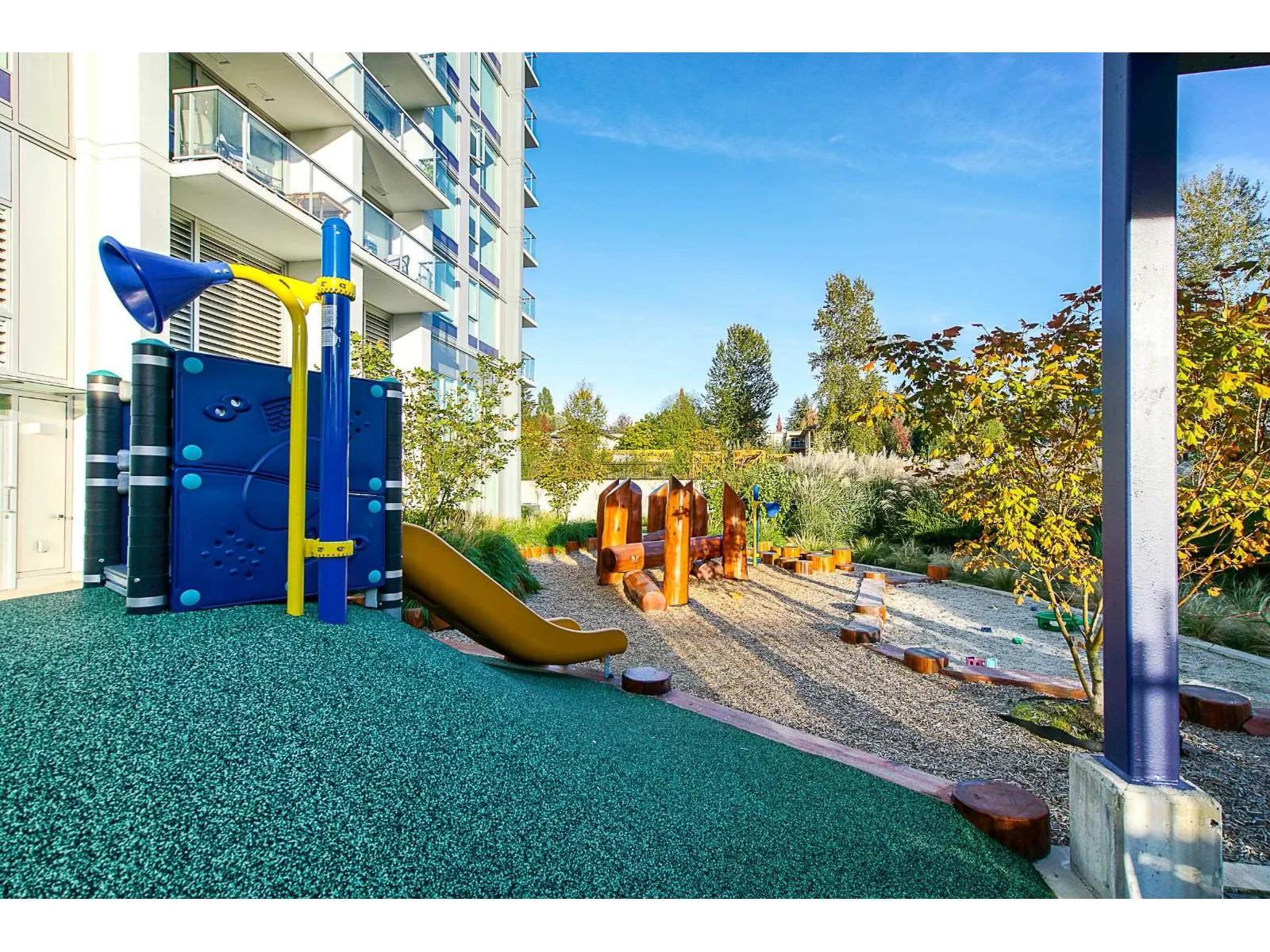 4101 13696 100 AVENUE