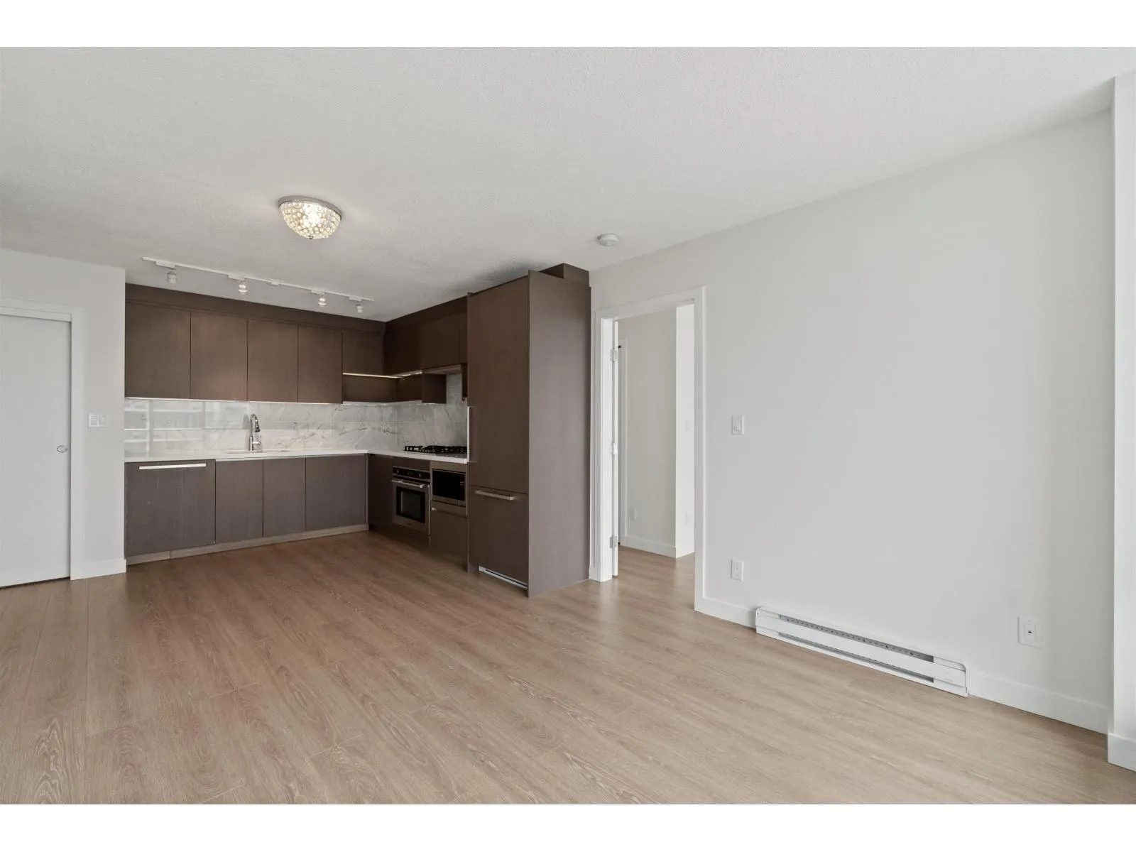 4101 13696 100 AVENUE