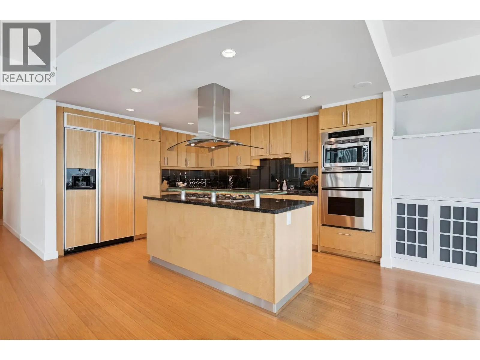 2502 1233 W CORDOVA STREET