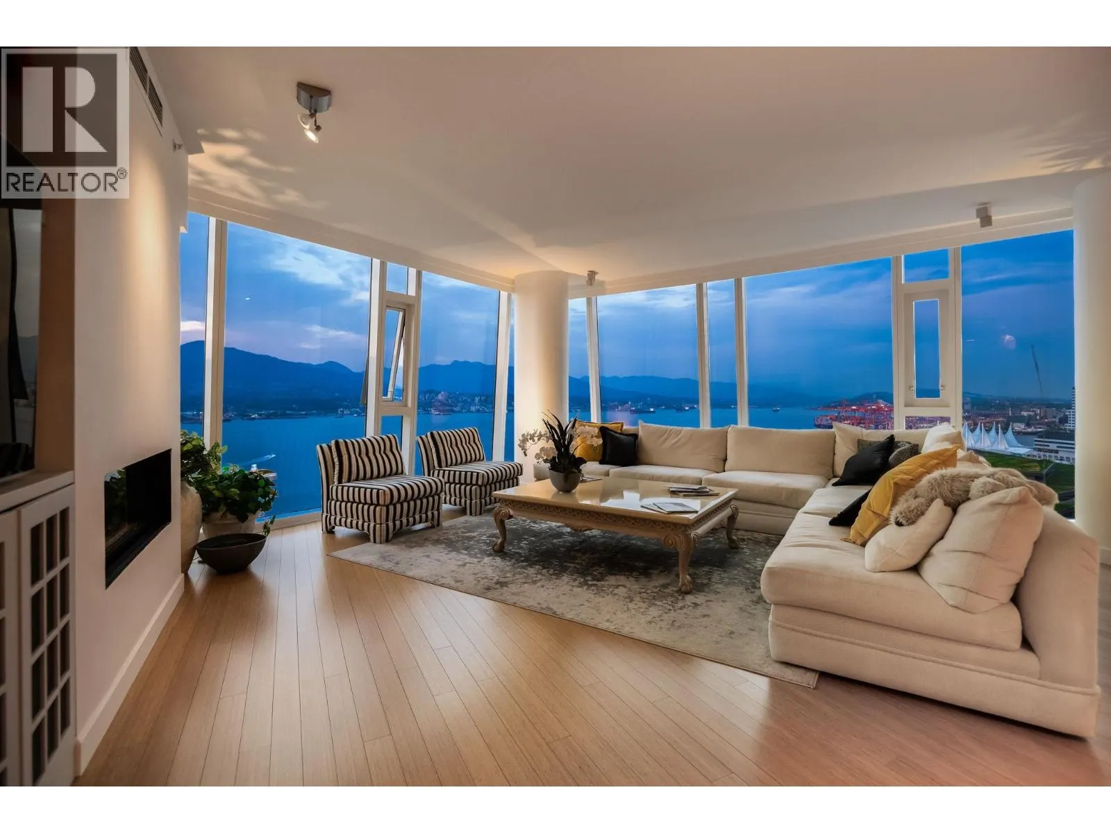 2502 1233 W CORDOVA STREET