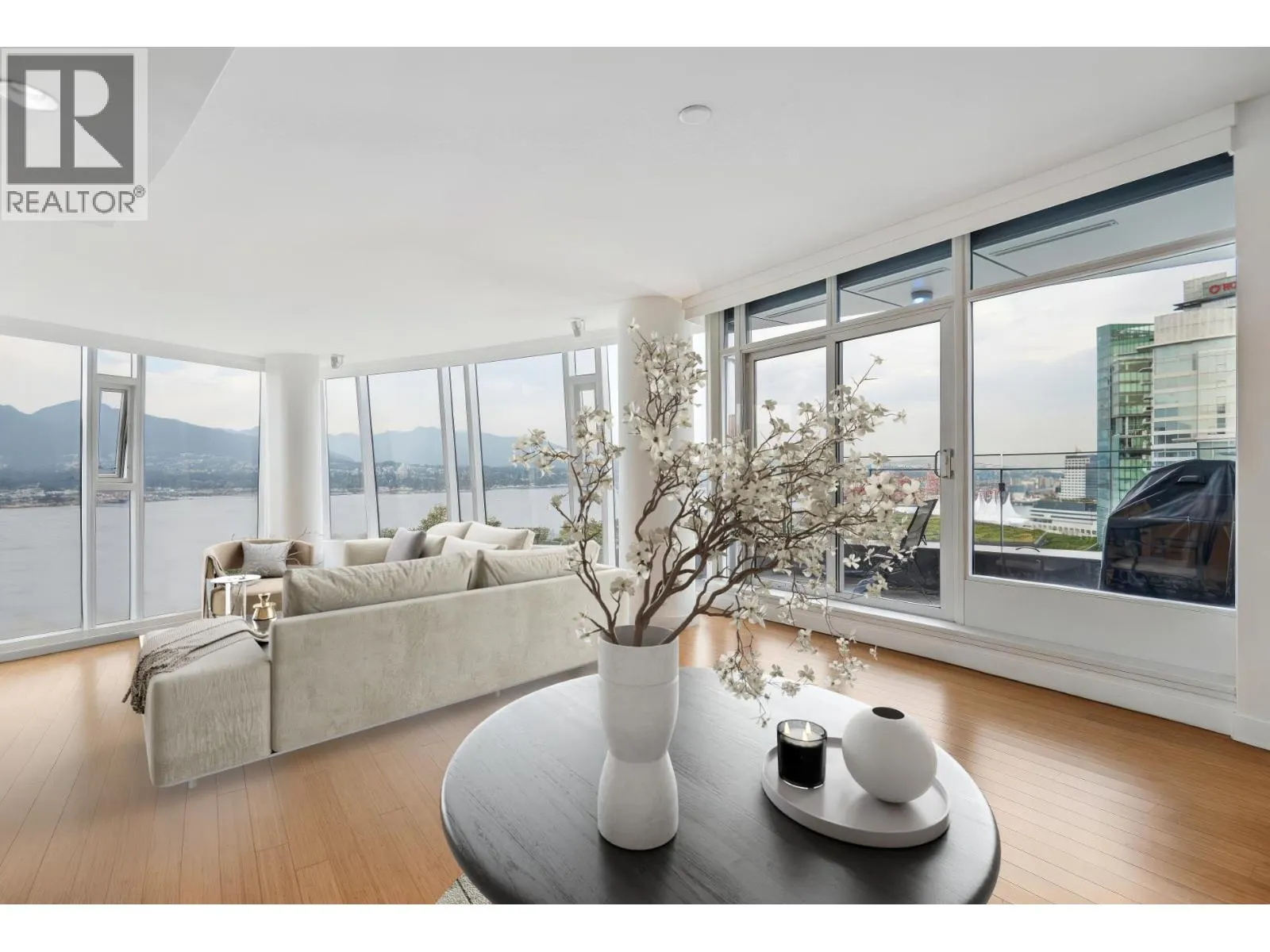 2502 1233 W CORDOVA STREET