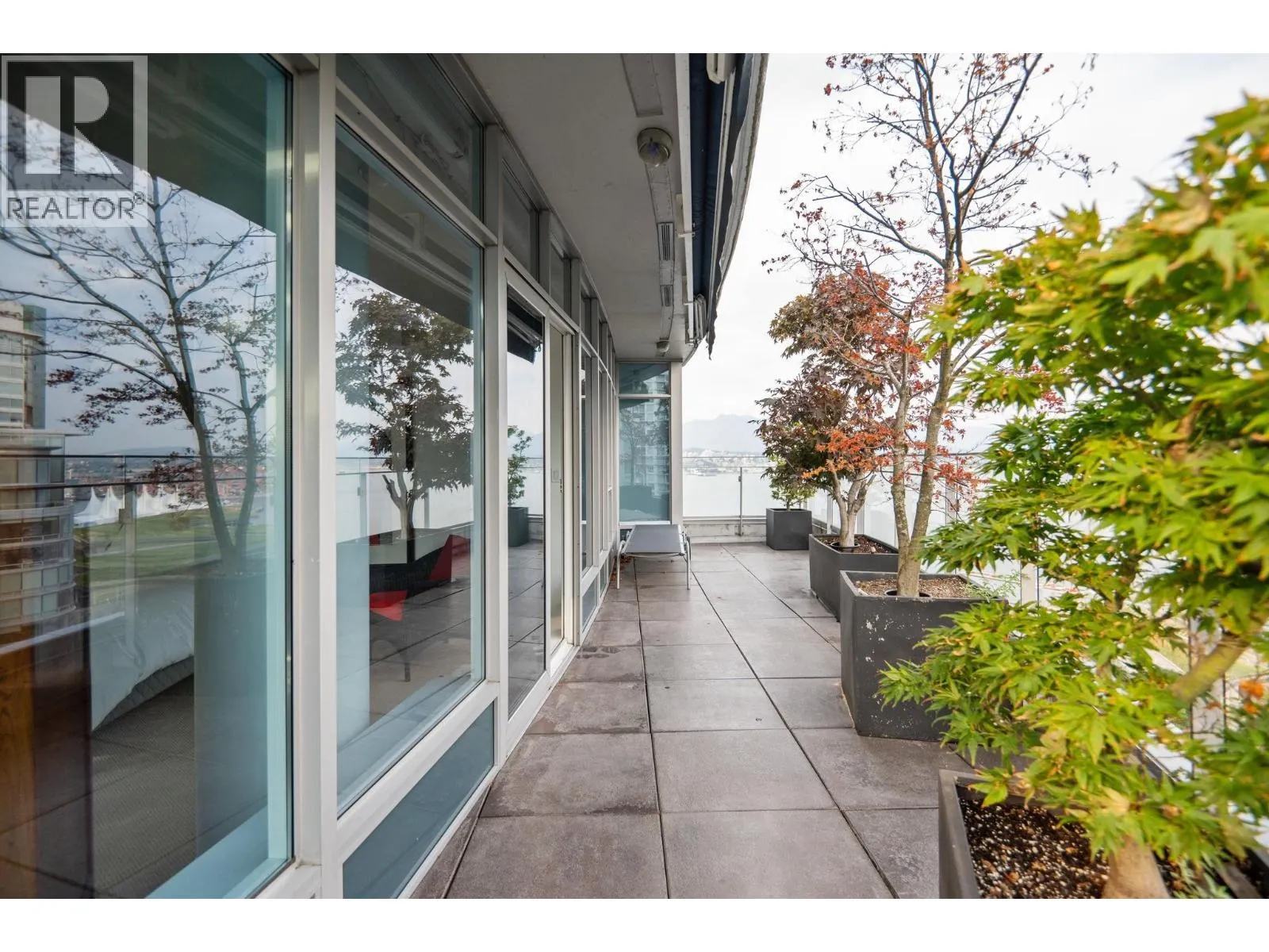 2502 1233 W CORDOVA STREET