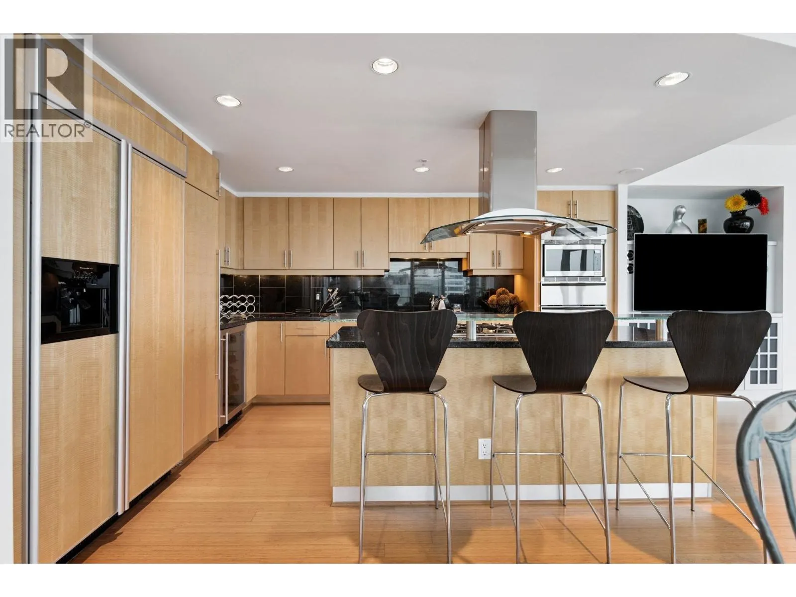 2502 1233 W CORDOVA STREET