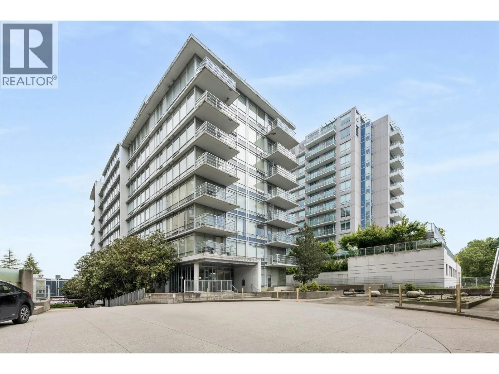 511 8280 LANSDOWNE ROAD