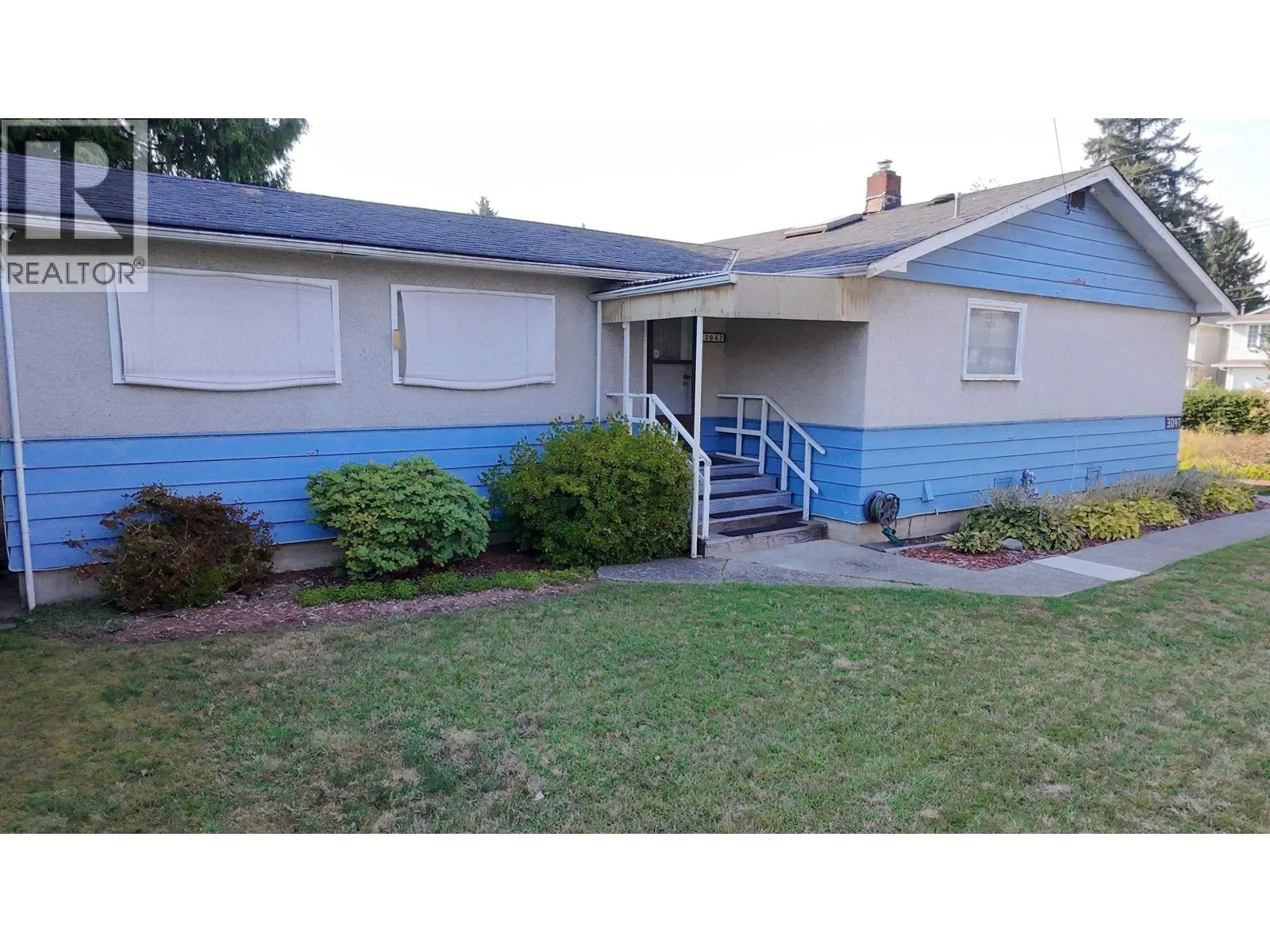 3047 OXFORD STREET