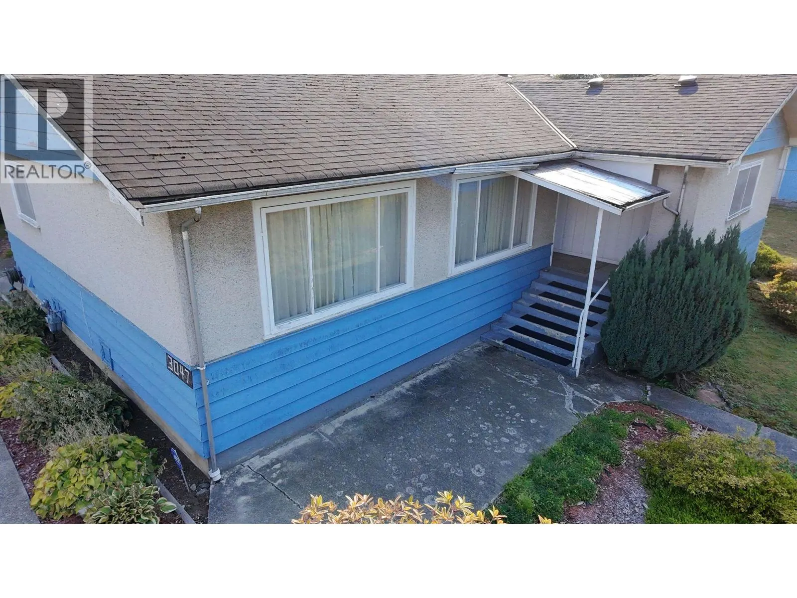 3047 OXFORD STREET
