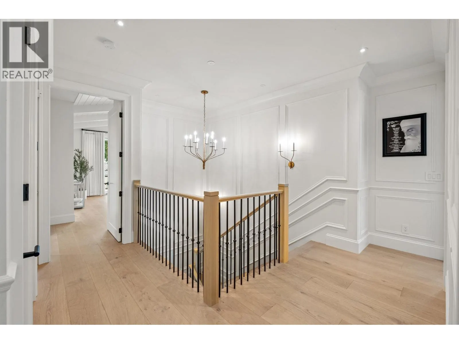 821 E 16TH STREET