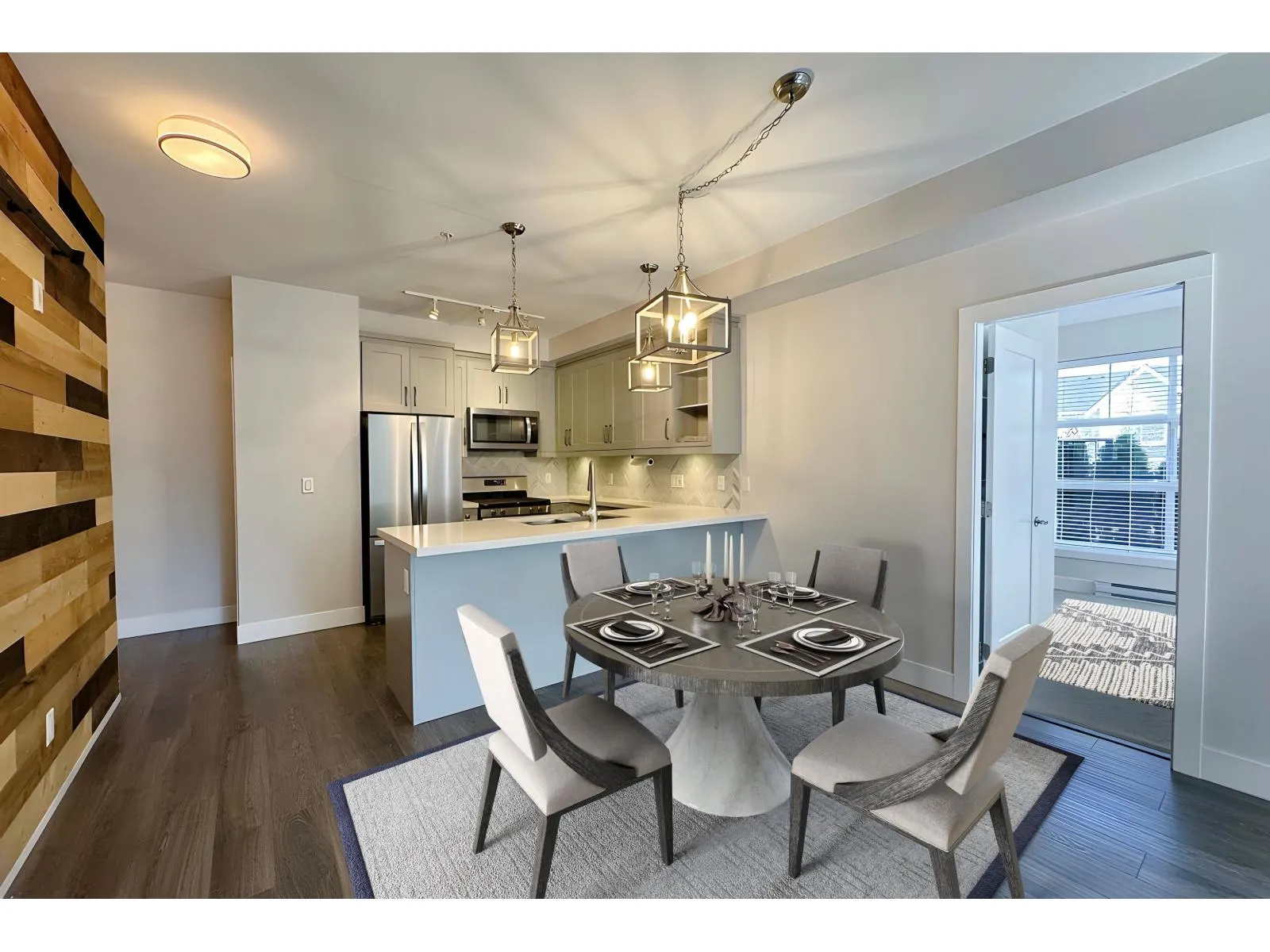 101 14605 MCDOUGALL DRIVE