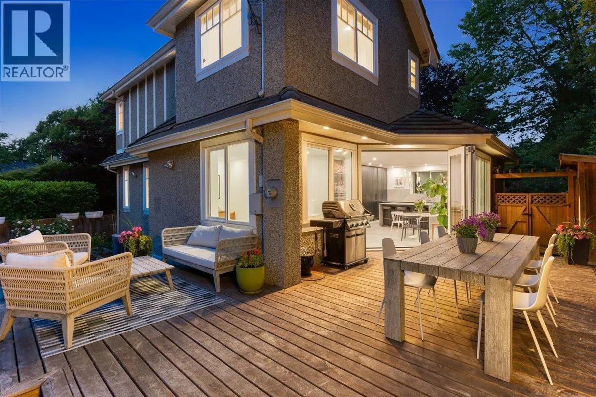 1910 QUILCHENA CRESCENT