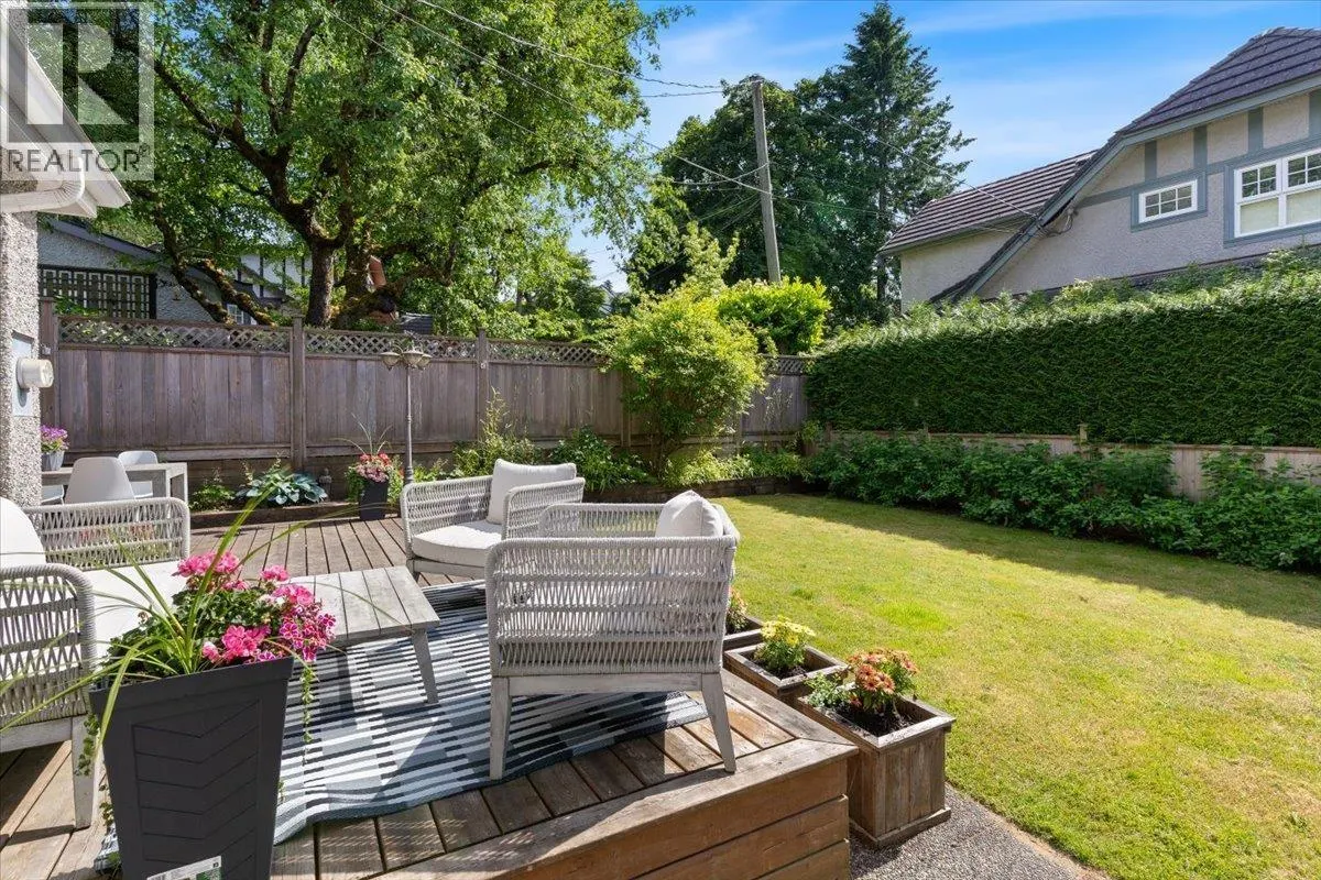 1910 QUILCHENA CRESCENT