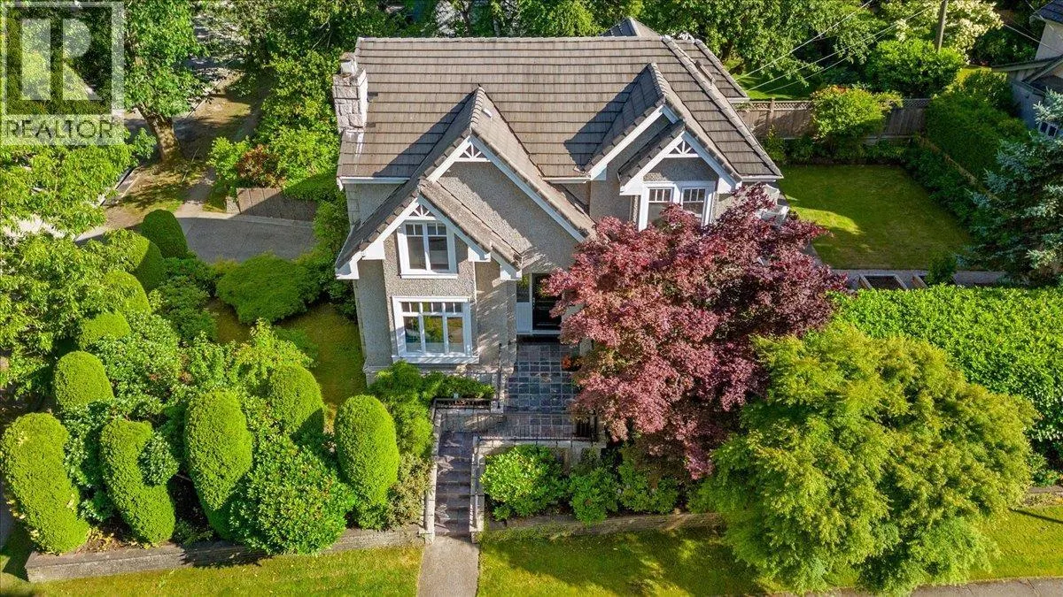 1910 QUILCHENA CRESCENT