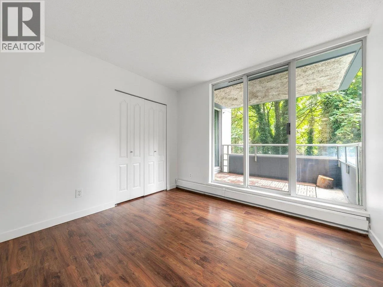 307 3061 E KENT AVENUE NORTH