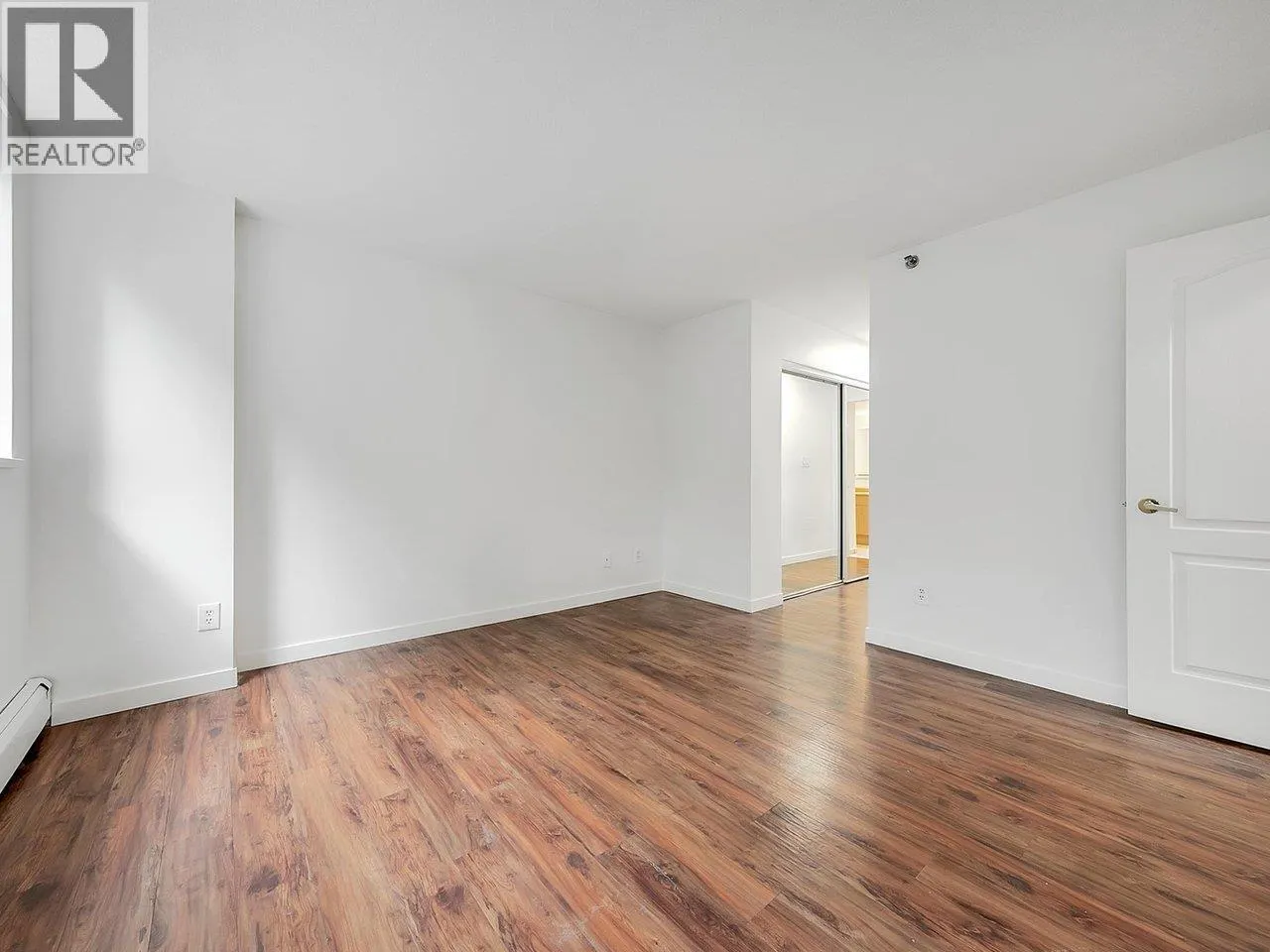 307 3061 E KENT AVENUE NORTH