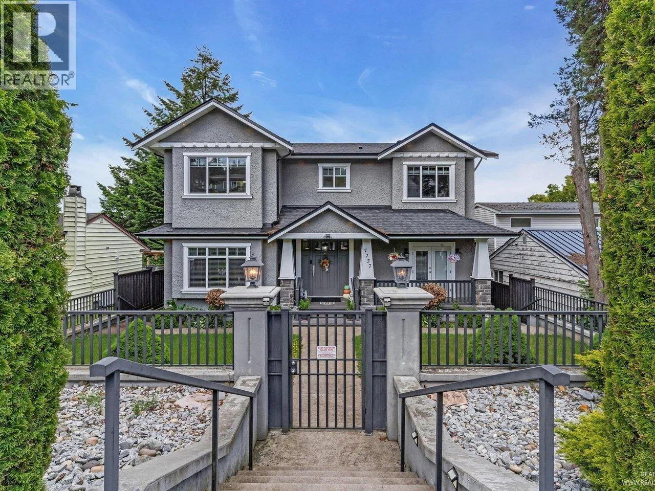 7227 BARNET ROAD