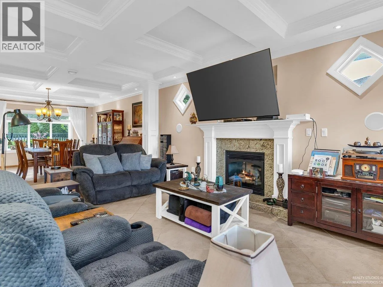 7227 BARNET ROAD