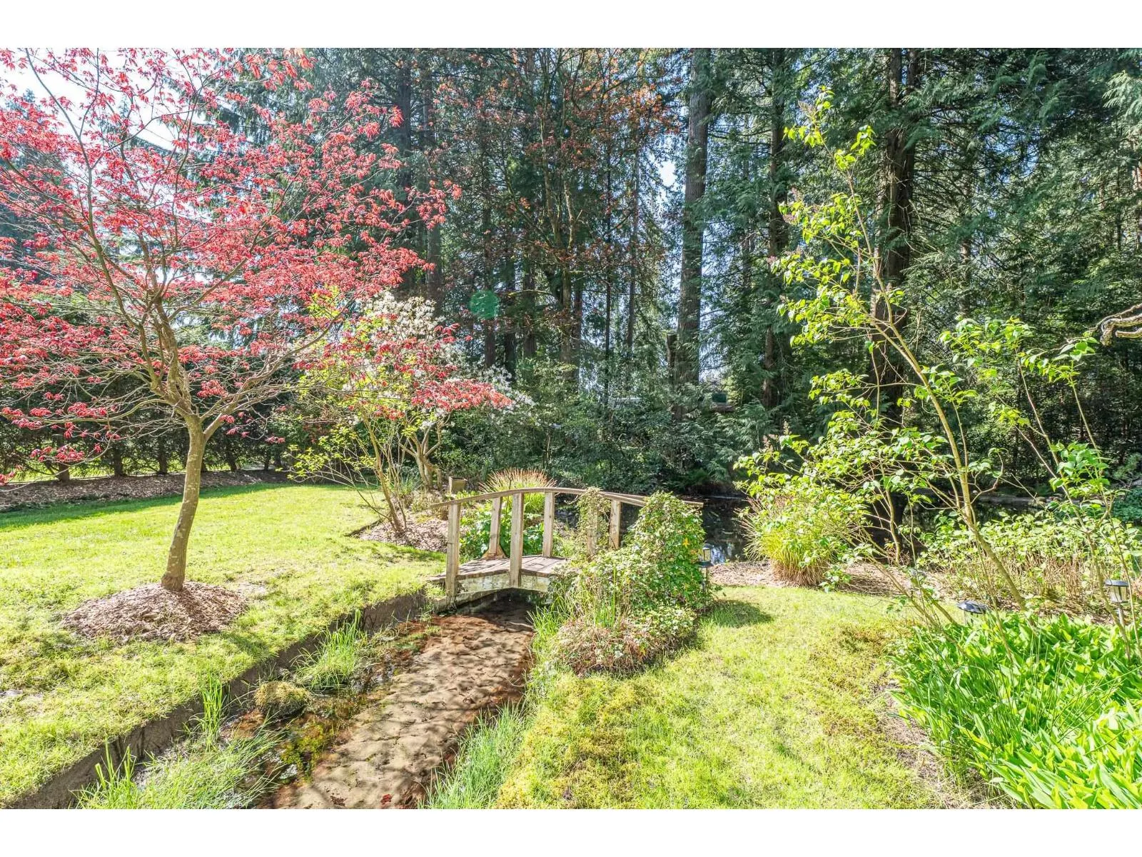 18 CLOVERMEADOW CRESCENT