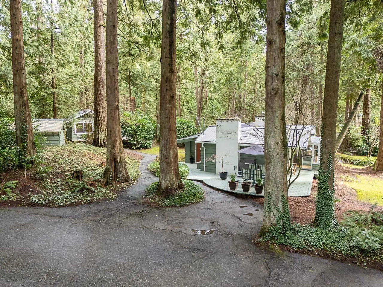 18 CLOVERMEADOW CRESCENT