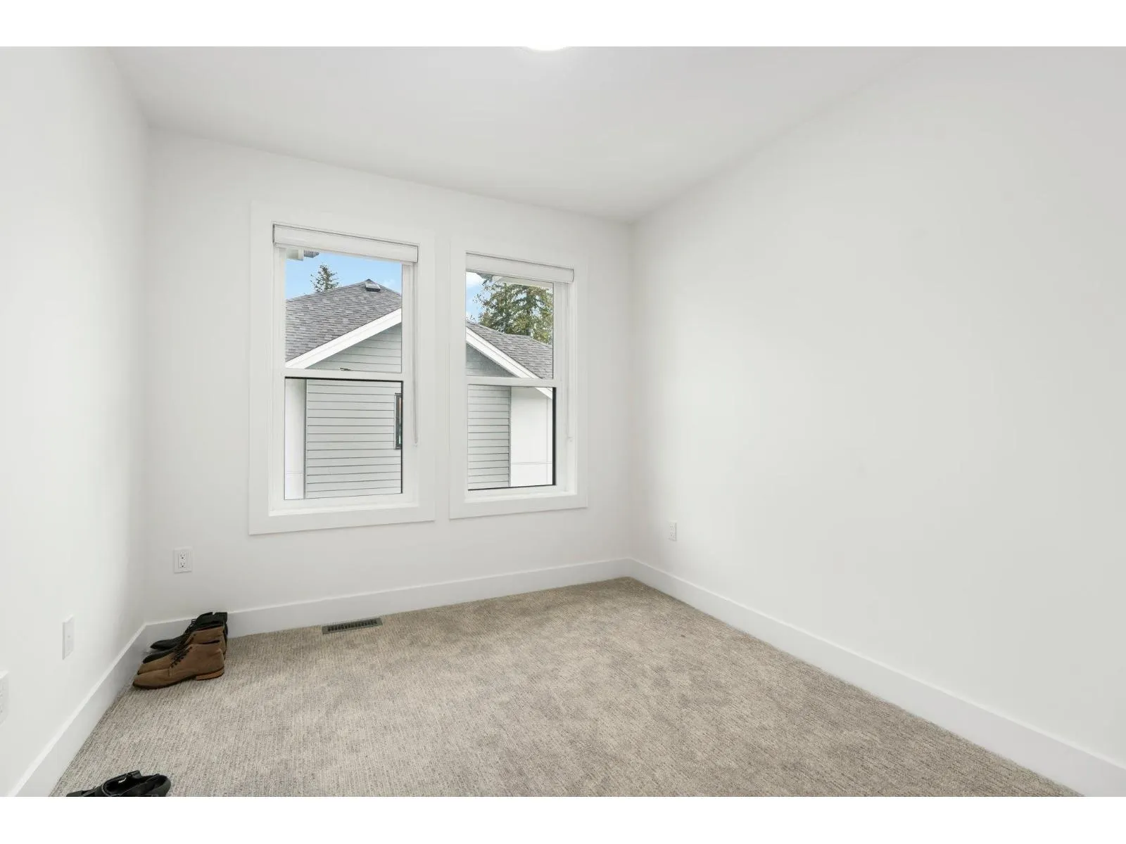 37 12635 63 AVENUE